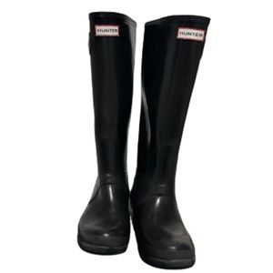 Hunter Tall Woman Rainbow Black child size 4/women’s size 6;